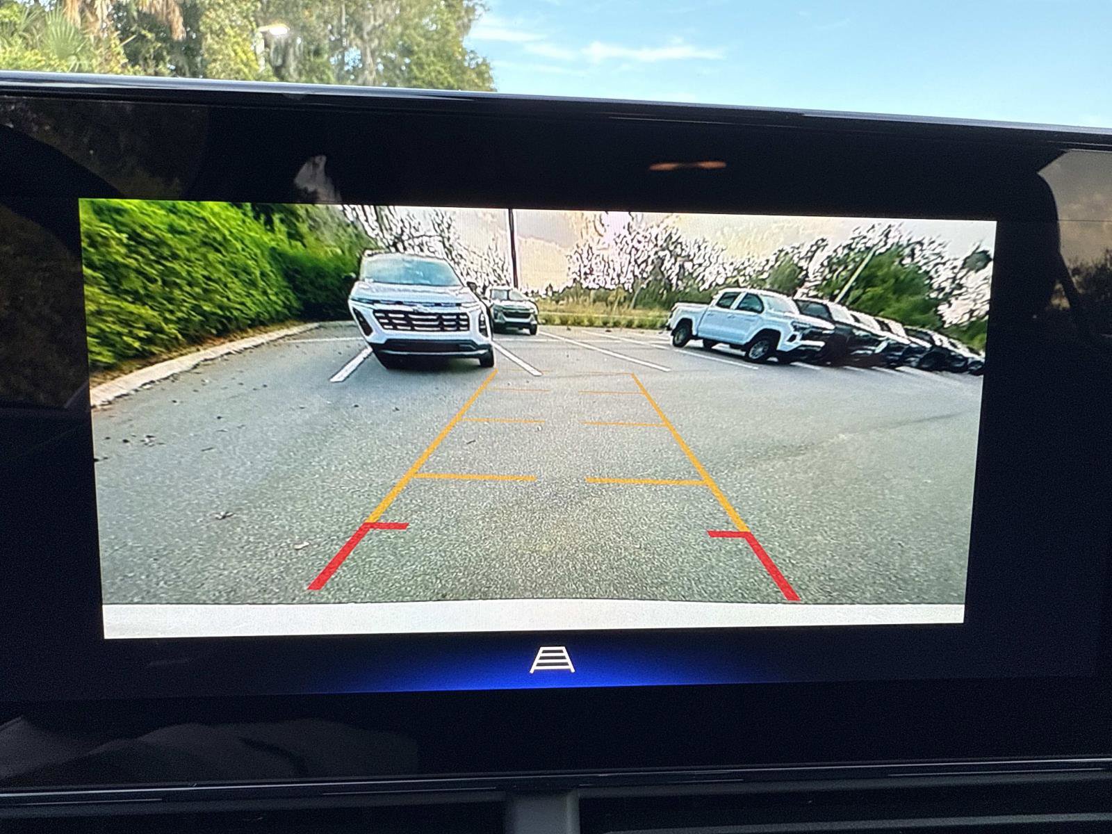 New 2026 Chevrolet Trax RS w/ Sunroof Package image 24