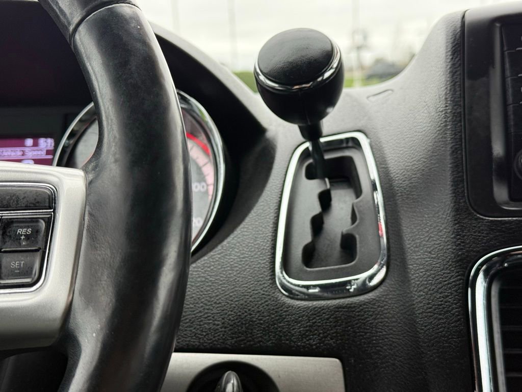 Used 2015 Dodge Grand Caravan R/T w/ Safety Sphere Group image 17