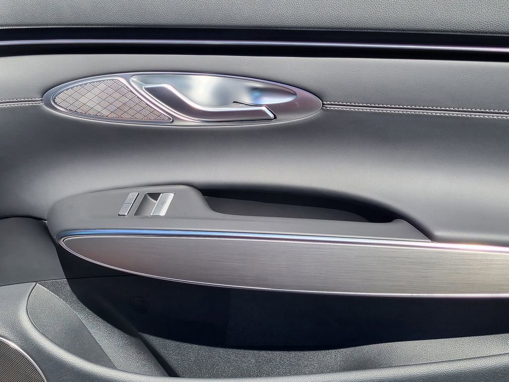 New 2026 Genesis GV70 2.5T Select AWD/4WD image 19