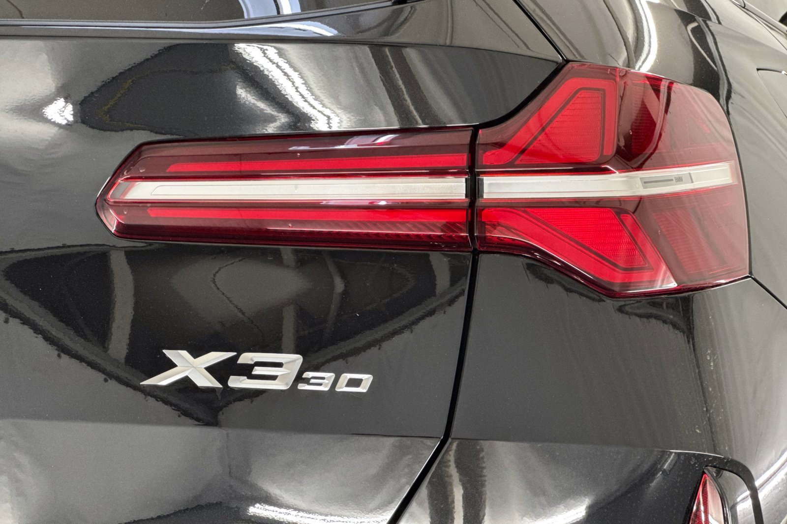 Used 2026 BMW X3 xDrive30i w/ M Sport Package AWD/4WD image 12