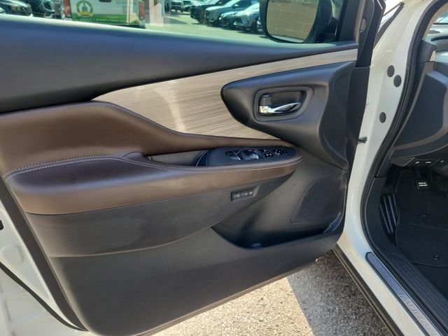 Used 2017 Nissan Murano Platinum w/ Platinum Technology Package AWD/4WD image 18