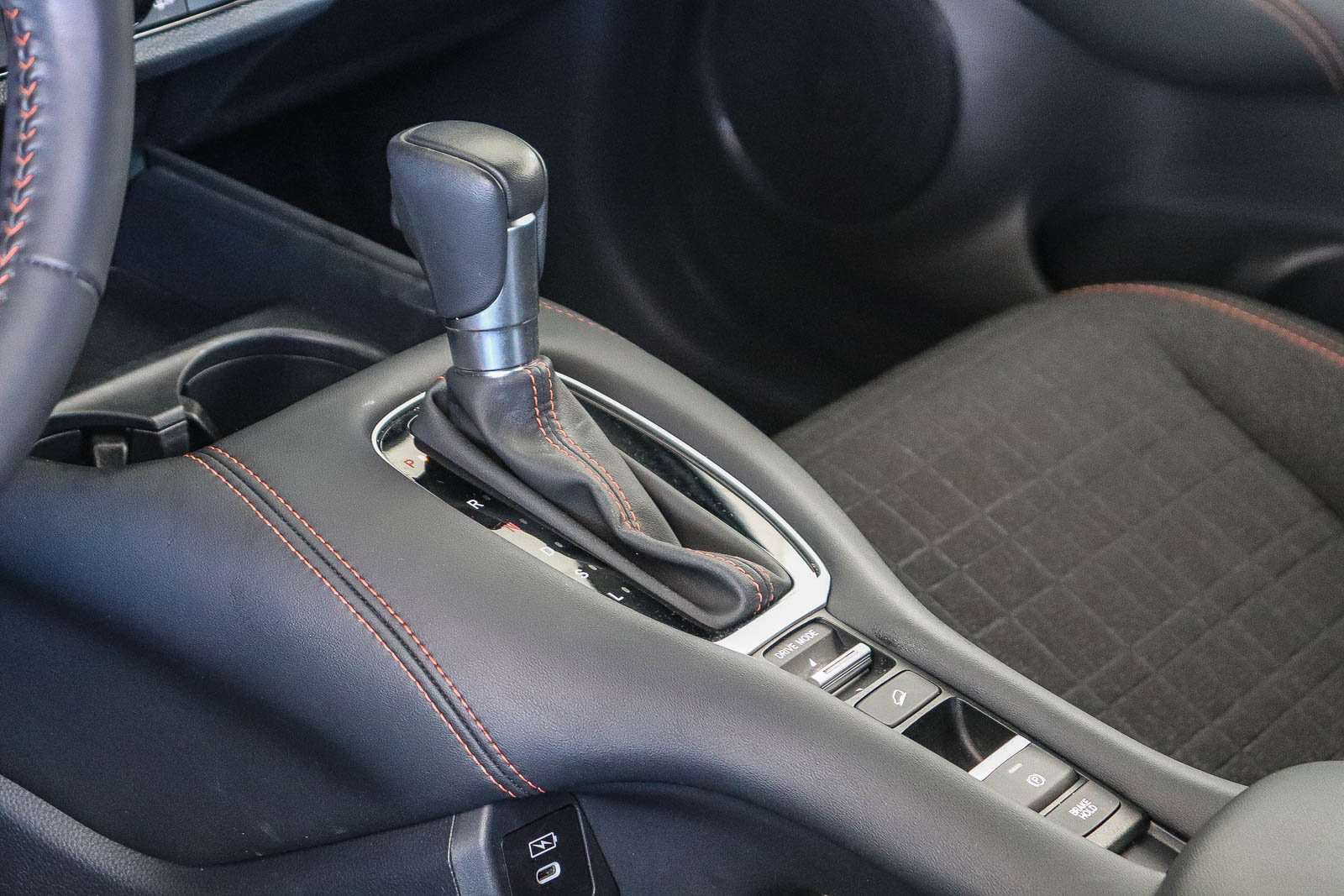 Certified 2025 Honda HR-V Sport image 23