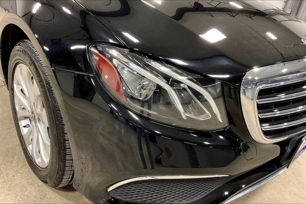 Used 2020 Mercedes-Benz E 350 4MATIC Sedan image 32