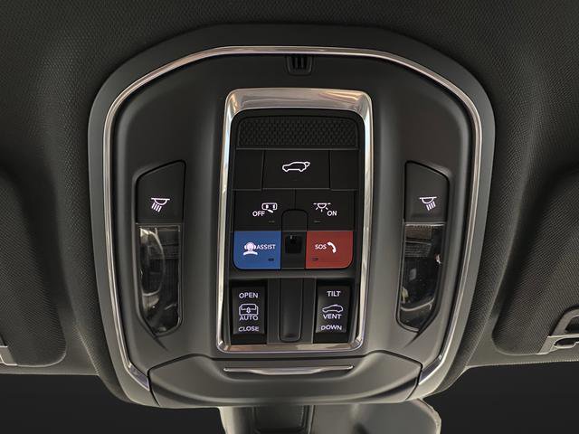 New 2026 Jeep Grand Cherokee Altitude image 27