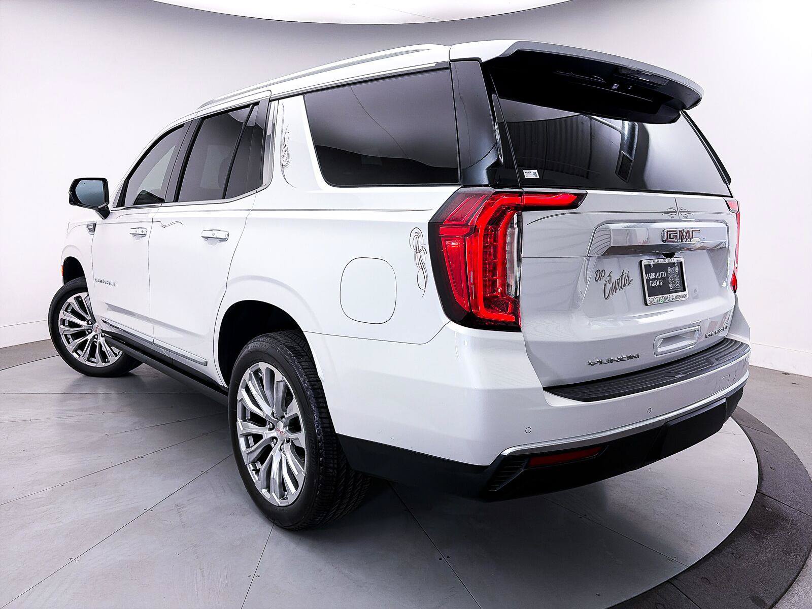 Used 2024 GMC Yukon Denali w/ Max Trailering Package AWD/4WD image 2
