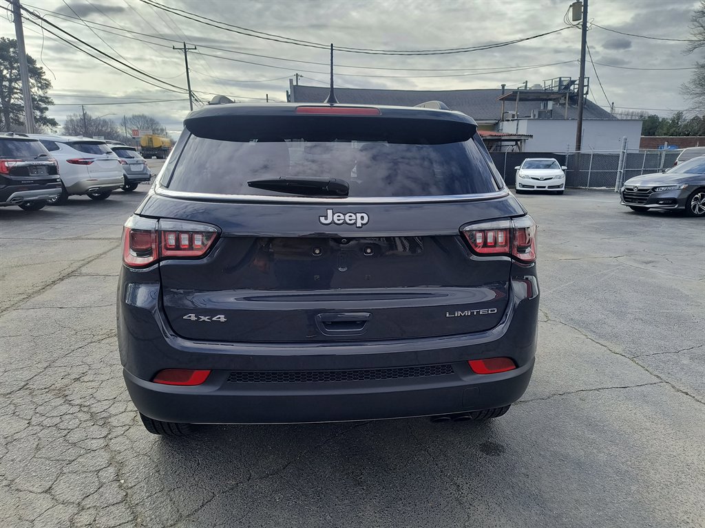 Used 2018 Jeep Compass Limited AWD/4WD image 4
