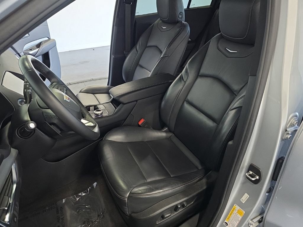 Used 2021 Cadillac XT4 Premium Luxury w/ LPO, Radiant Package image 26