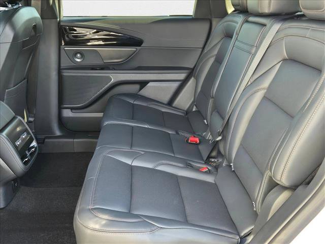 New 2025 Lincoln Nautilus Premier w/ Equipment Group 102A image 16
