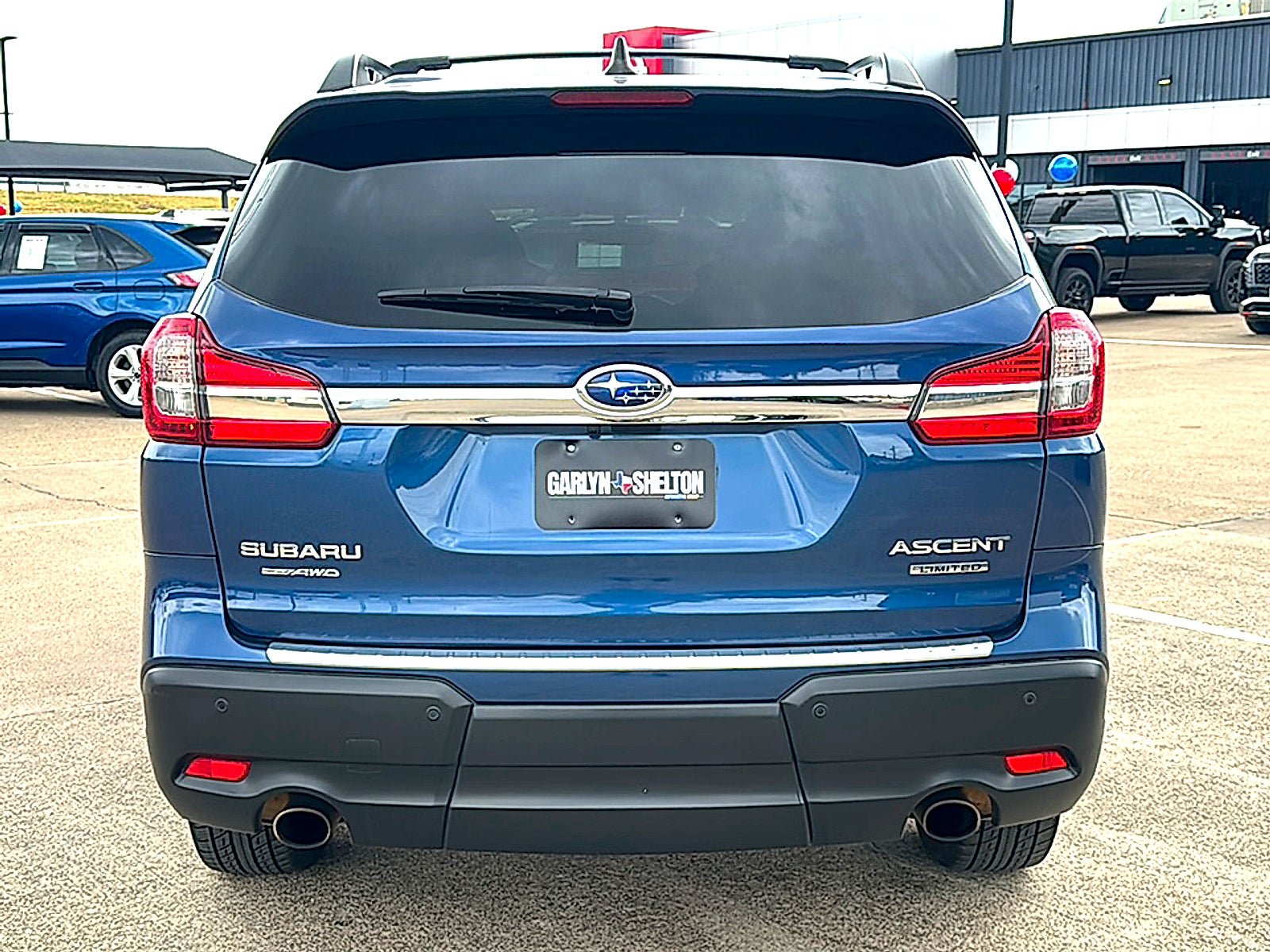 Used 2022 Subaru Ascent Limited AWD/4WD image 7