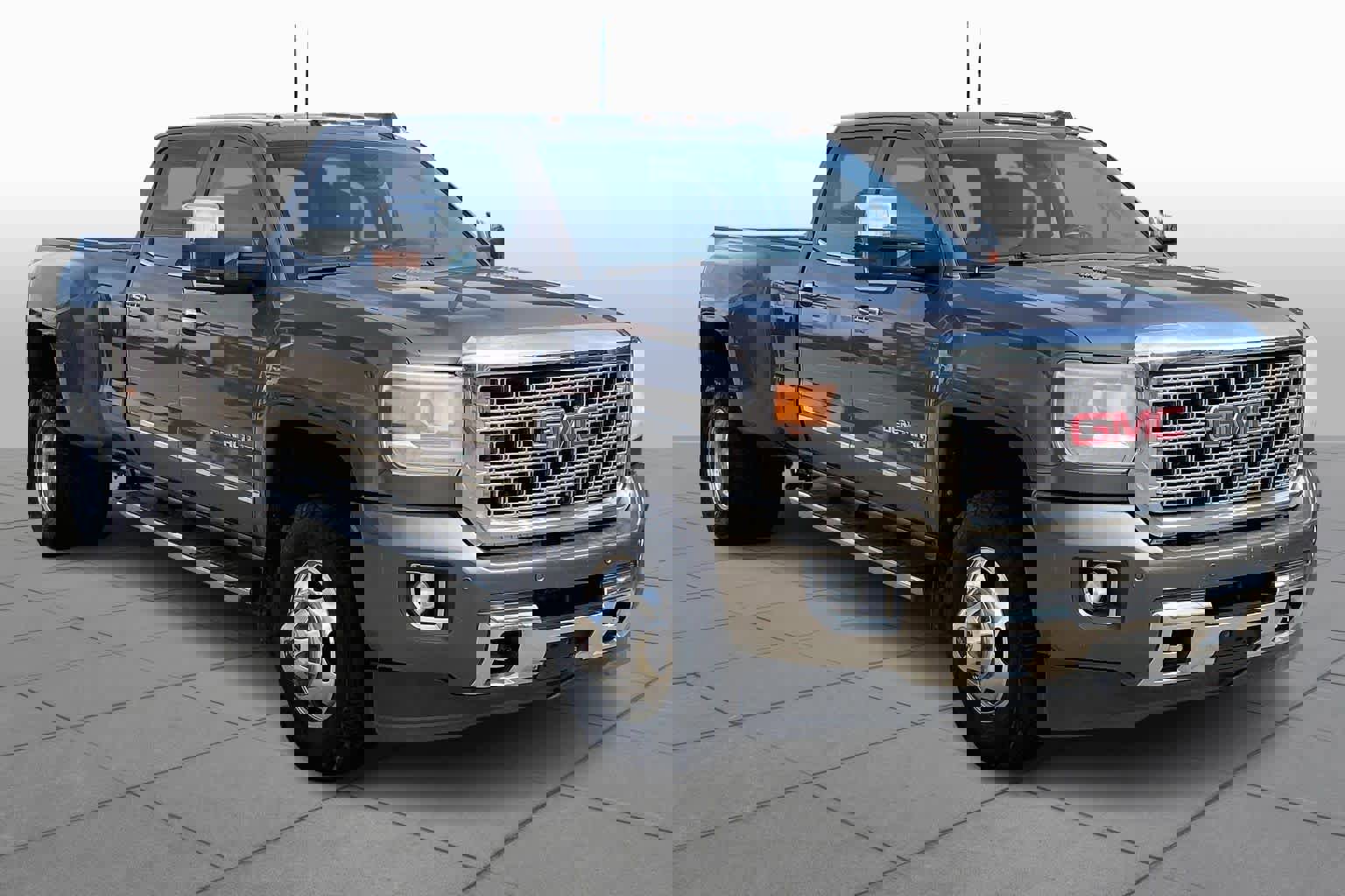 Used 2015 GMC Sierra 3500 Denali w/ Duramax Plus Package image 3