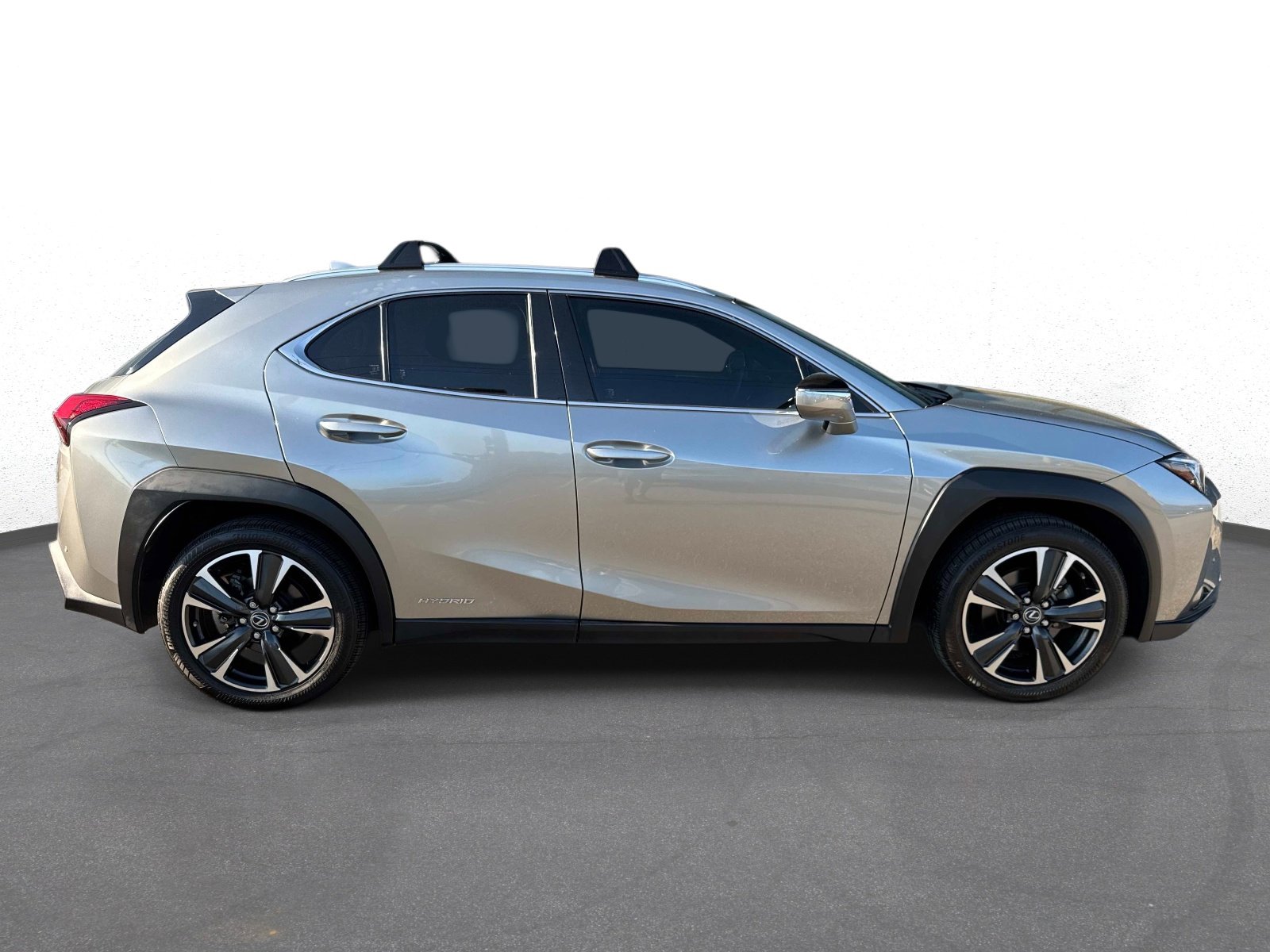 Used 2021 Lexus UX 250h w/ Premium Package image 2