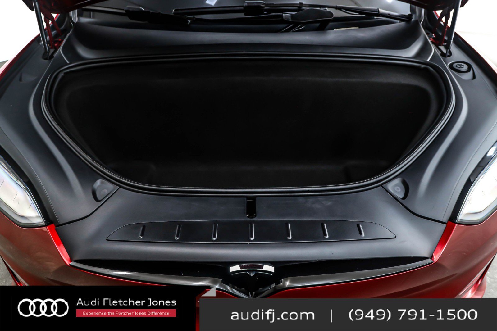 Used 2023 Tesla Model X Plaid image 10