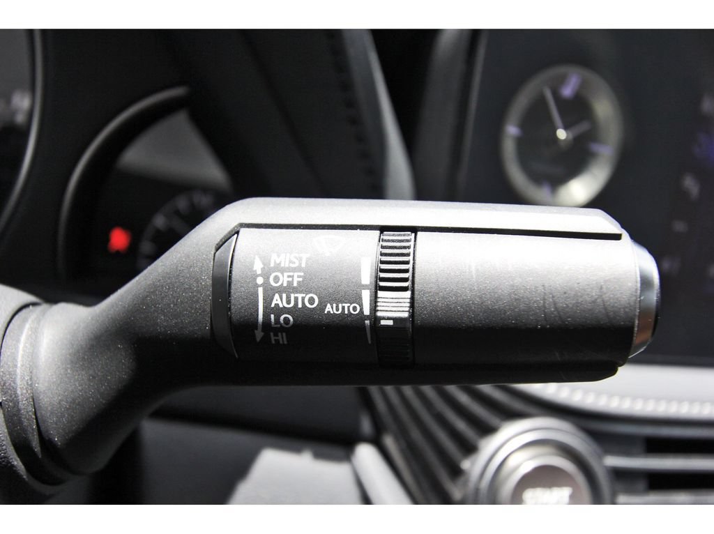 Used 2022 Lexus LS 500 RWD image 18
