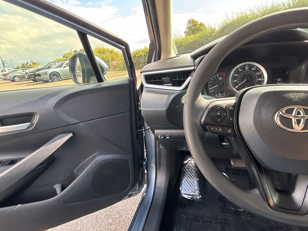 Used 2020 Toyota Corolla LE FWD image 26