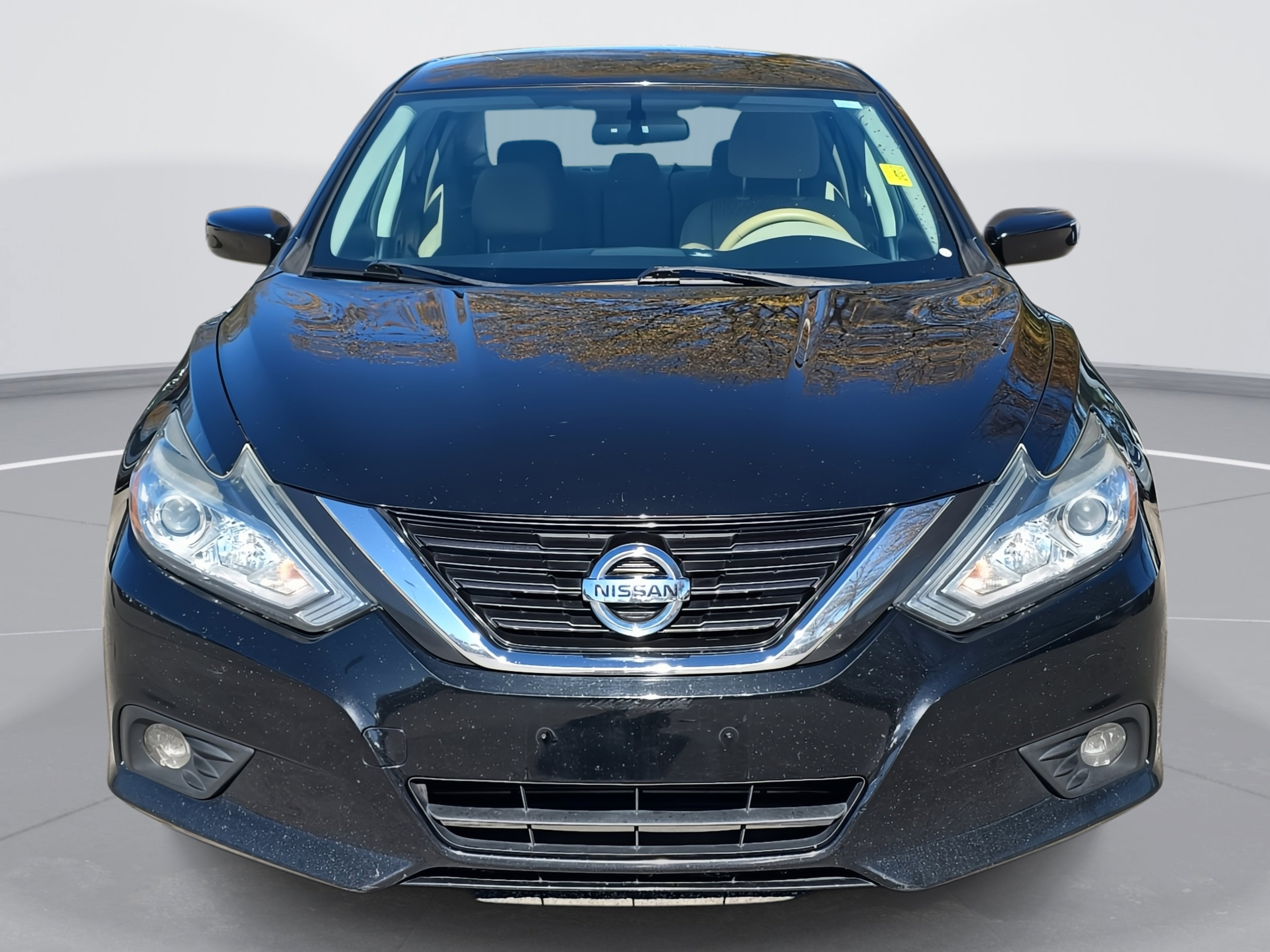 Used 2018 Nissan Altima 2.5 SV image 2