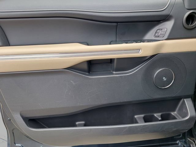 Used 2024 Ford Expedition Max Limited AWD/4WD image 15