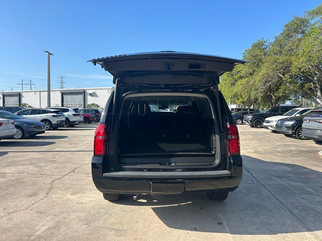 Used 2019 Chevrolet Suburban Premier w/ RST Edition RWD image 41