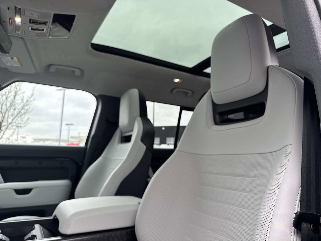 New 2026 Land Rover Defender 110 image 18