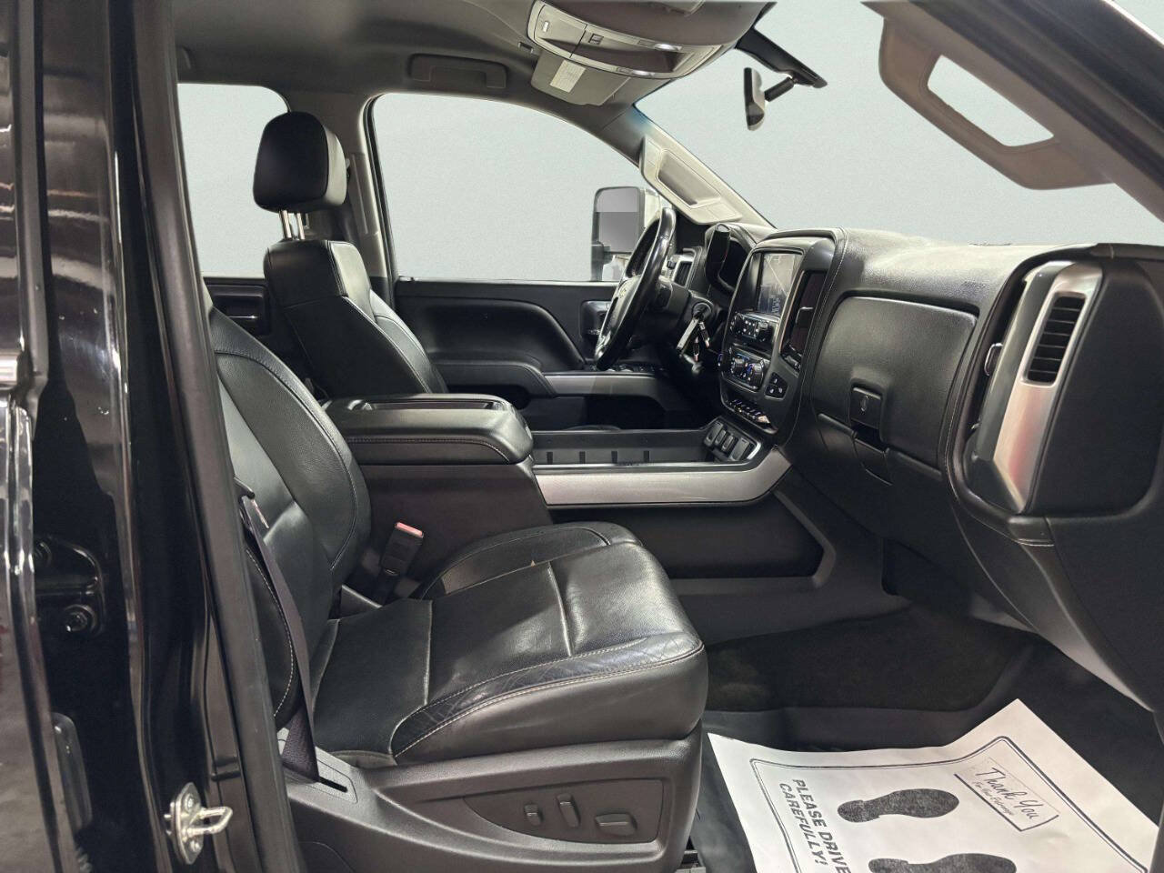 Used 2015 Chevrolet Silverado 2500 LTZ AWD/4WD image 18