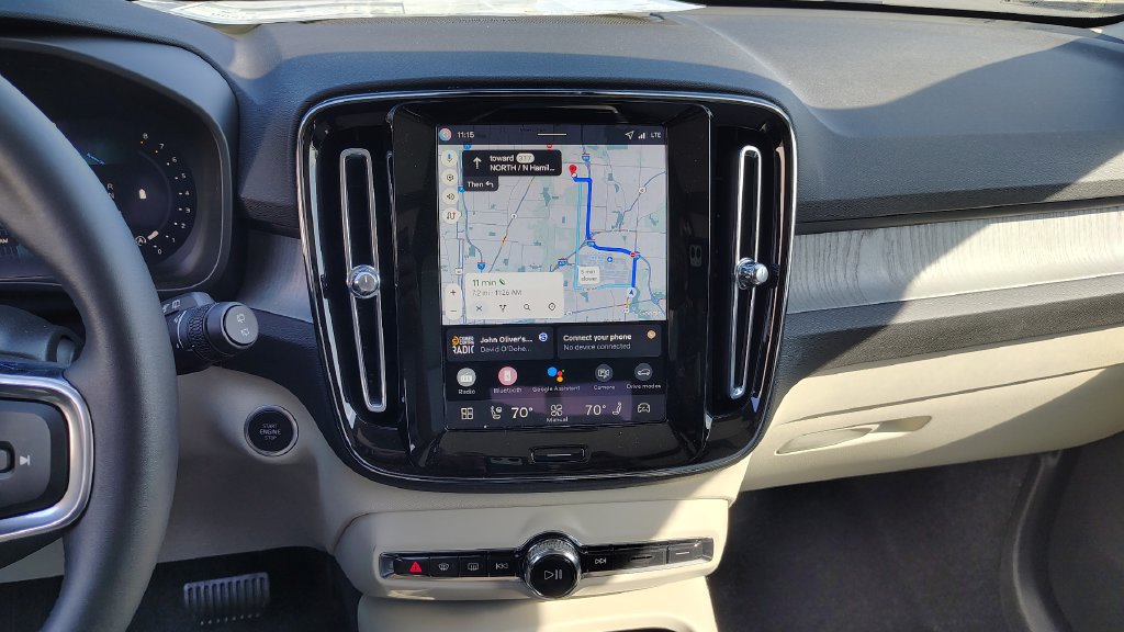 New 2026 Volvo XC40 B5 Ultra w/ Climate Package AWD/4WD image 19