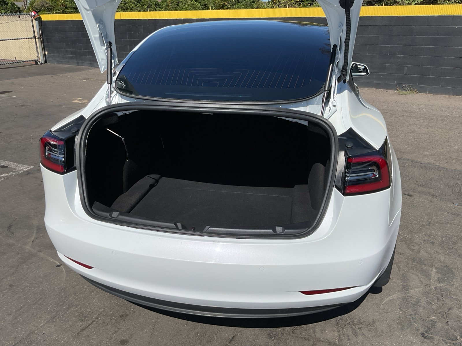 Used 2020 Tesla Model 3 Standard Range Plus RWD image 25