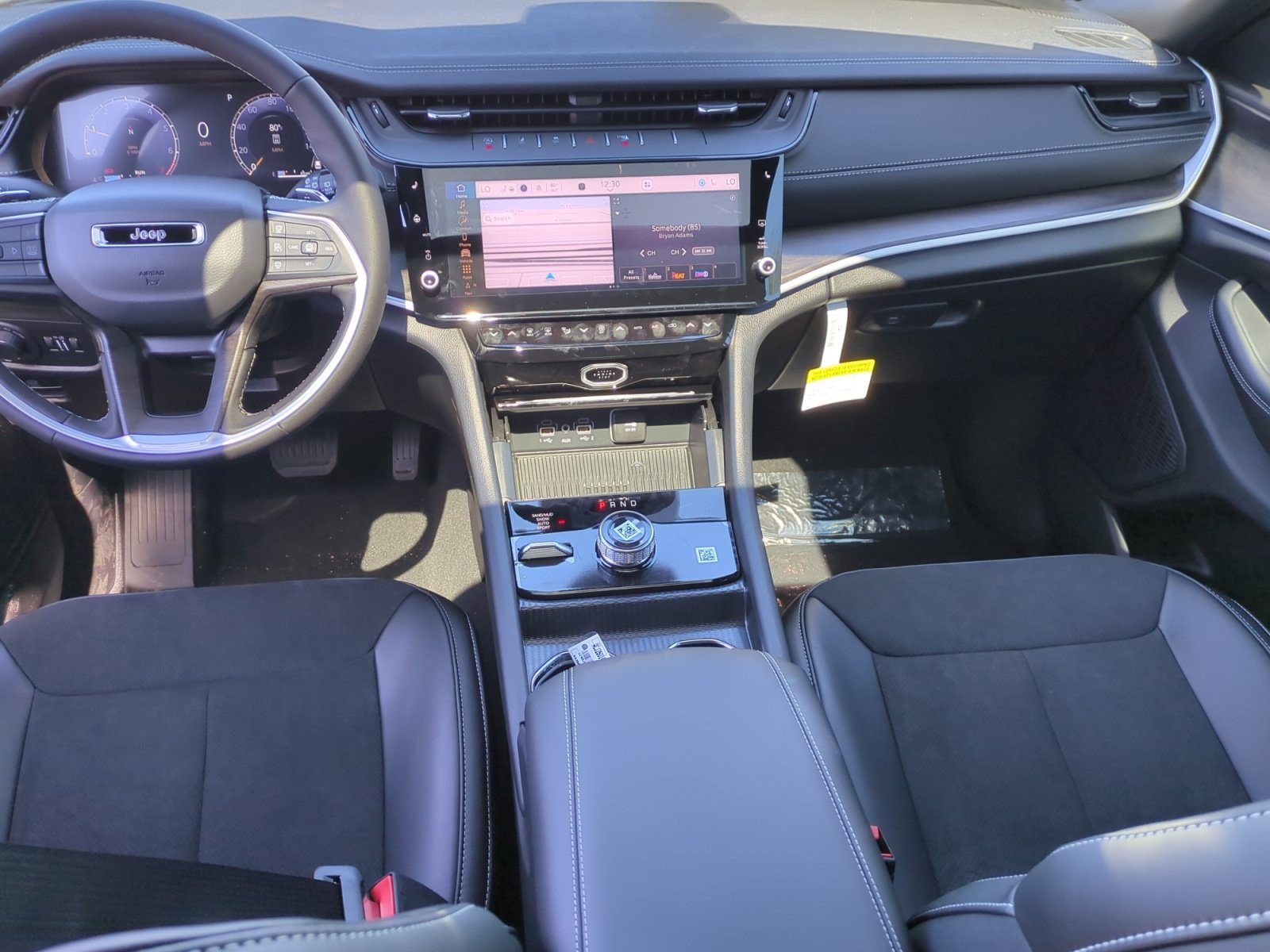 New 2026 Jeep Grand Cherokee Altitude AWD/4WD image 20