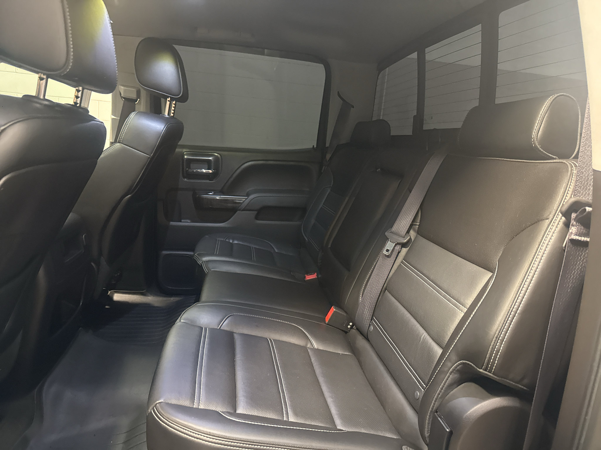 Used 2015 GMC Sierra 1500 Denali w/ Driver Alert Package AWD/4WD image 24