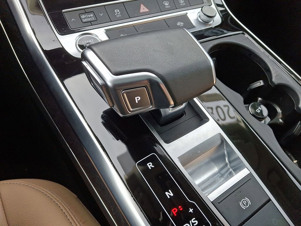 Certified 2025 Audi Q7 3.0T Premium w/ Convenience Package image 16