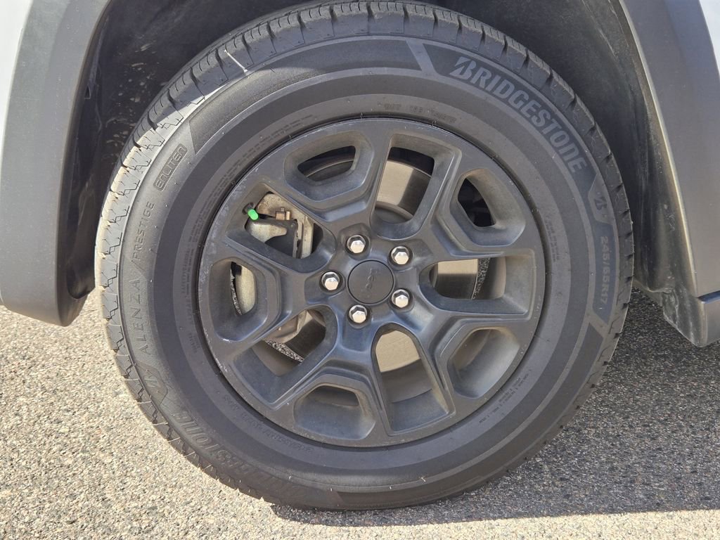 Used 2022 Jeep Cherokee Latitude image 7