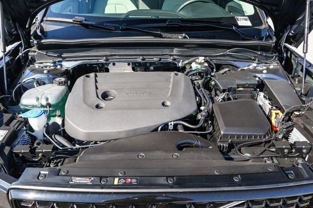 New 2026 Volvo XC40 B5 Ultra w/ Climate Package image 24