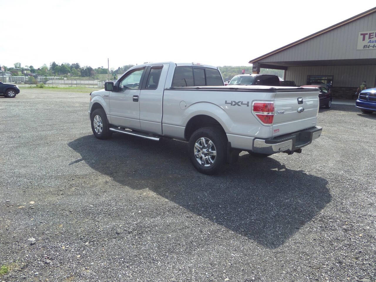 Used 2014 Ford F150 XLT w/ Equipment Group 302A Luxury AWD/4WD image 6