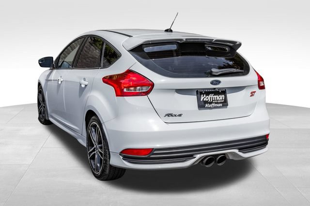 Used 2018 Ford Focus ST FWD image 9
