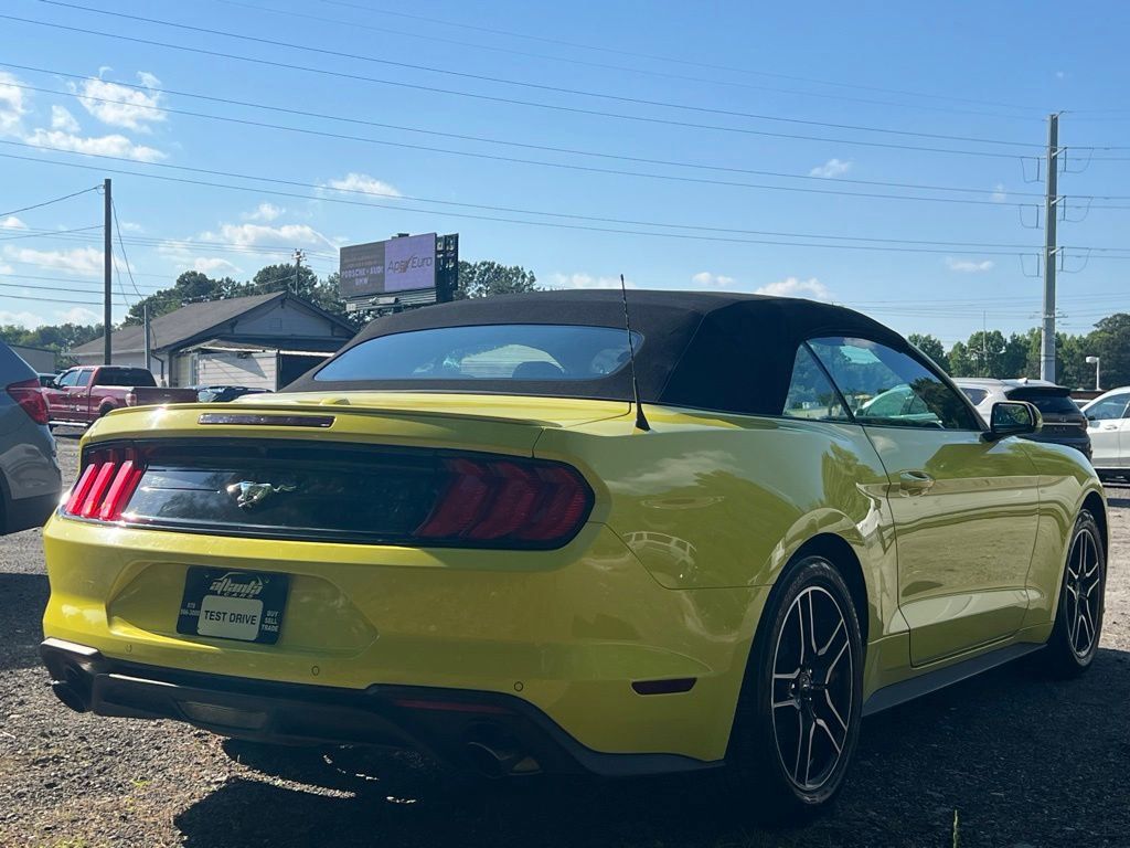 Used 2021 Ford Mustang Premium RWD image 5
