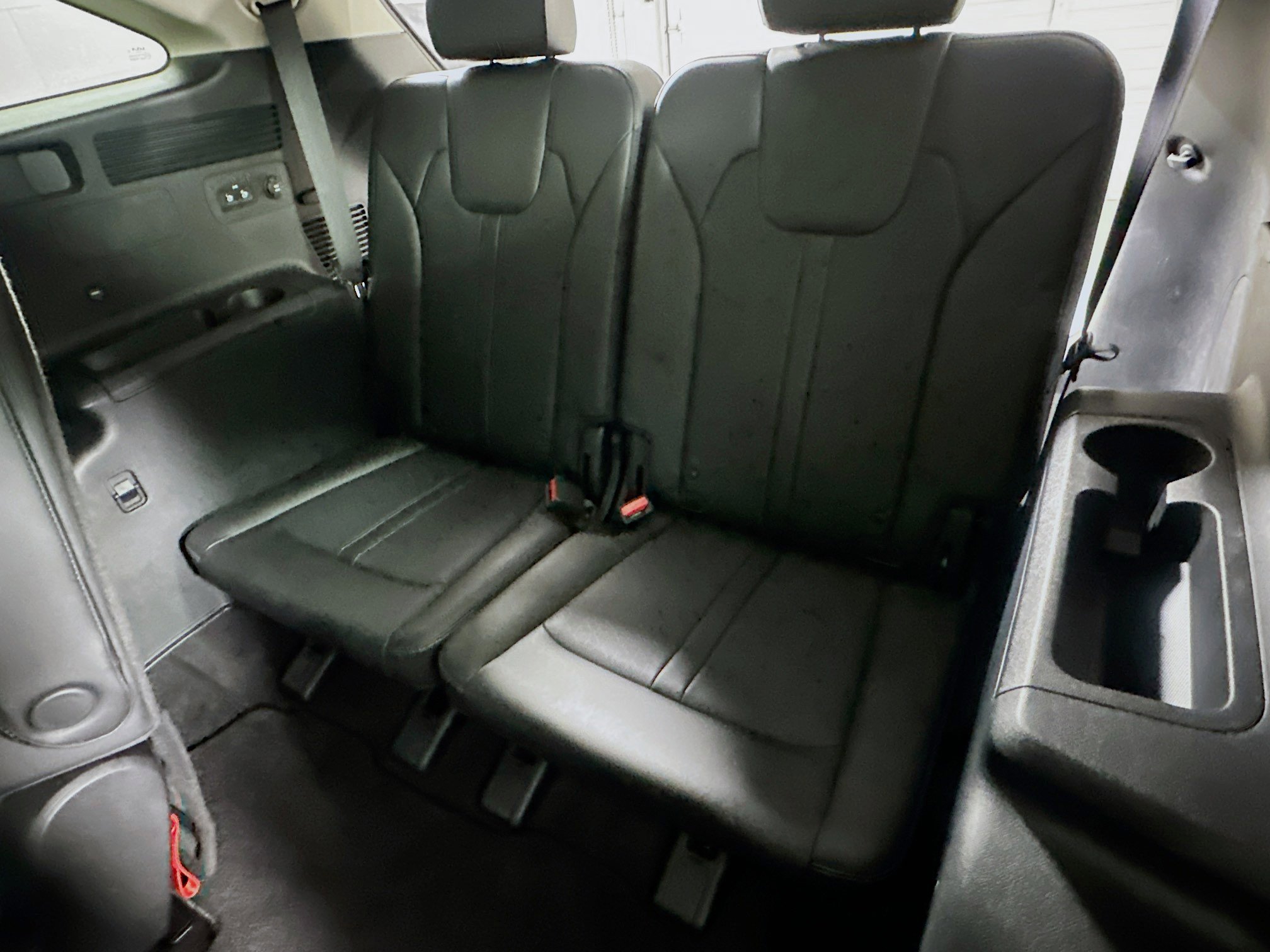 Used 2023 Kia Sorento SX AWD/4WD image 28