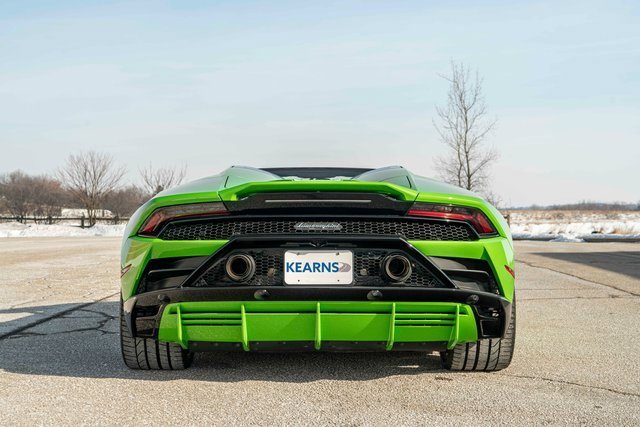 Used 2022 Lamborghini Huracan EVO image 35