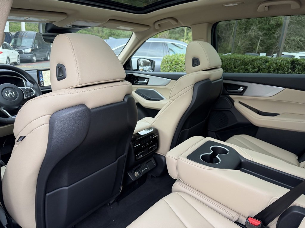 New 2026 Acura MDX SH-AWD image 30