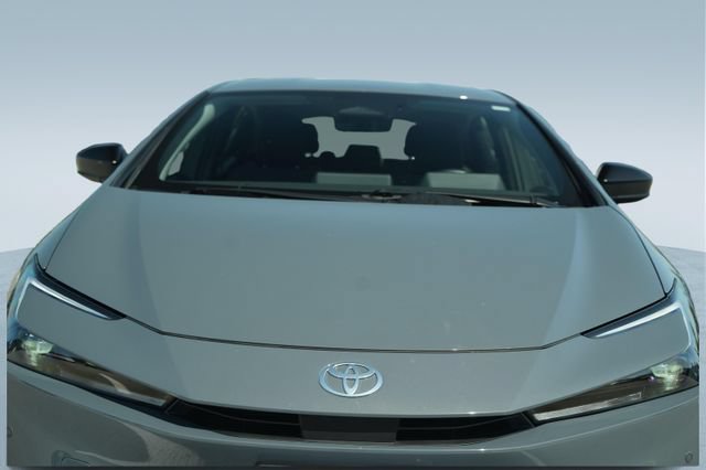 Used 2025 Toyota Prius Plug-In Hybrid FWD image 40
