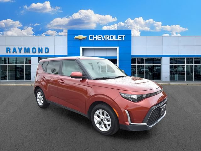 Used 2023 Kia Soul LX w/ LX Technology Package FWD image 10