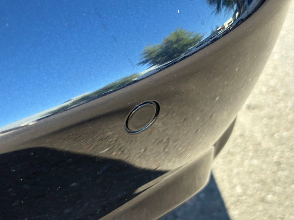 Used 2011 Mercedes-Benz SL 63 AMG image 17