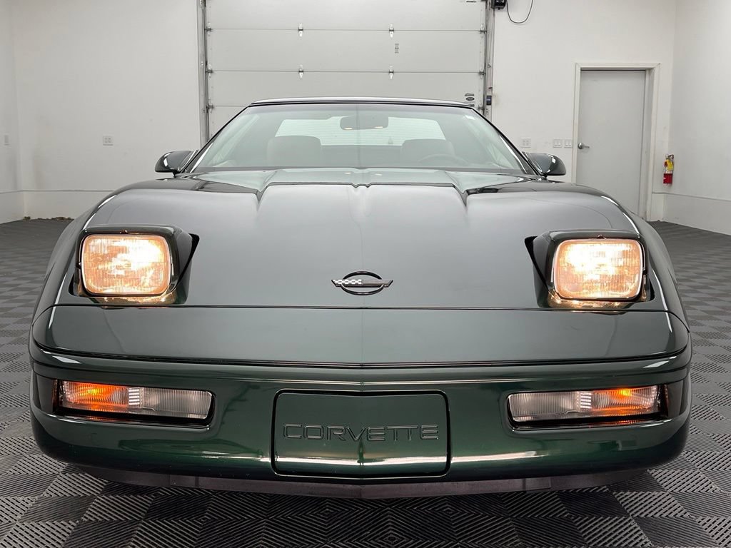 Used 1992 Chevrolet Corvette Convertible RWD image 11