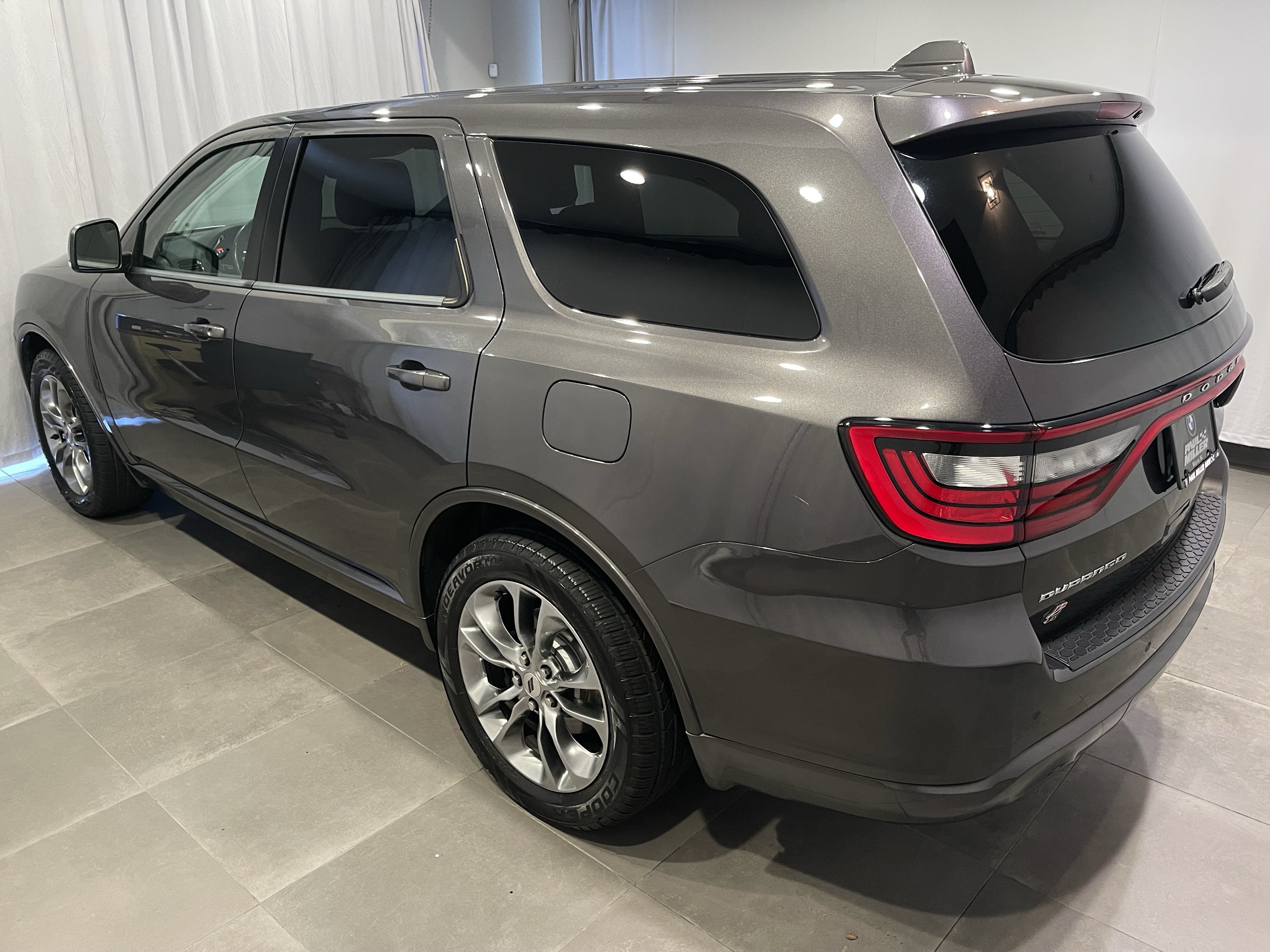Used 2019 Dodge Durango R/T w/ Technology Group AWD/4WD image 4