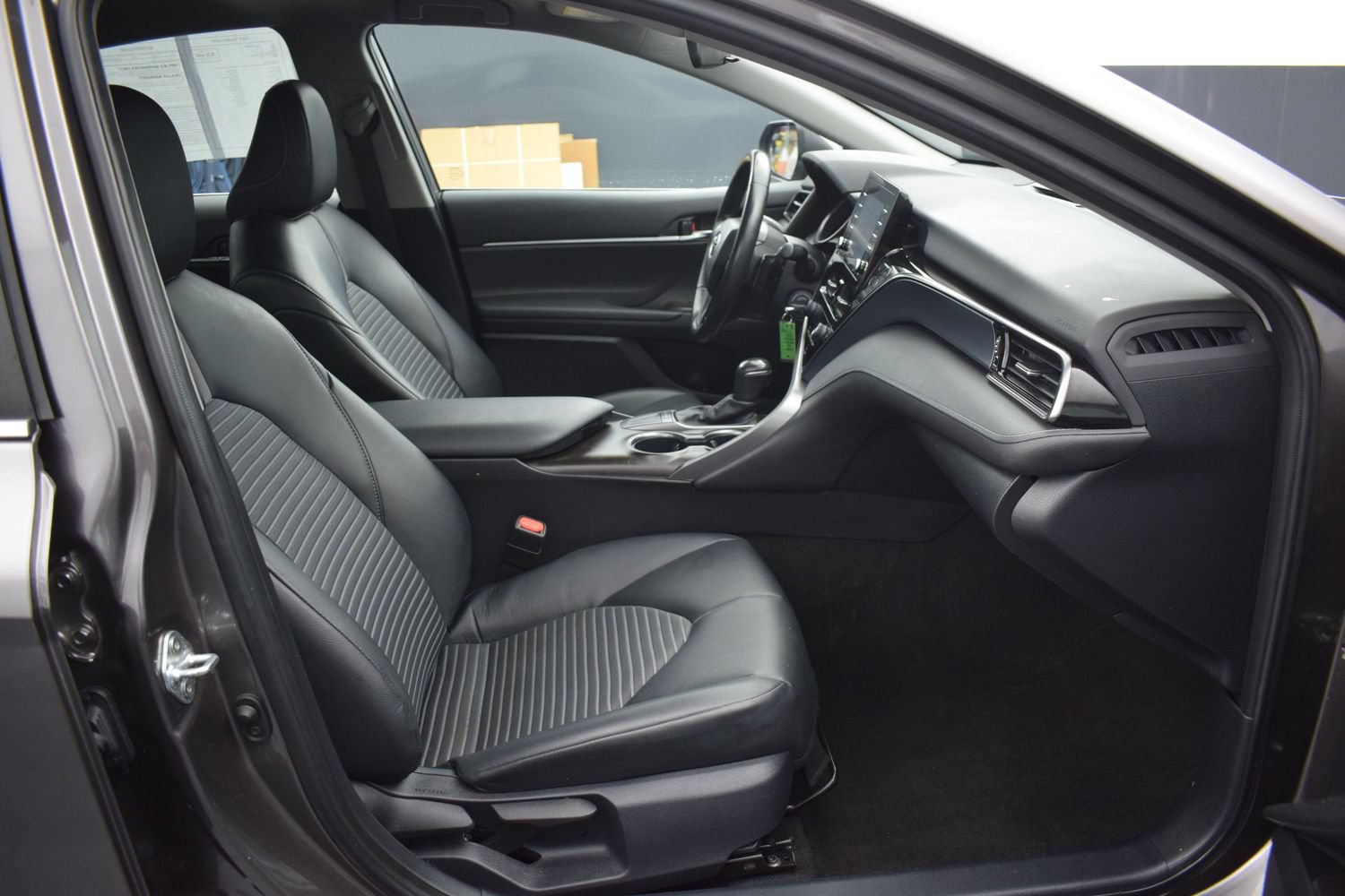 Used 2024 Toyota Camry SE FWD image 10