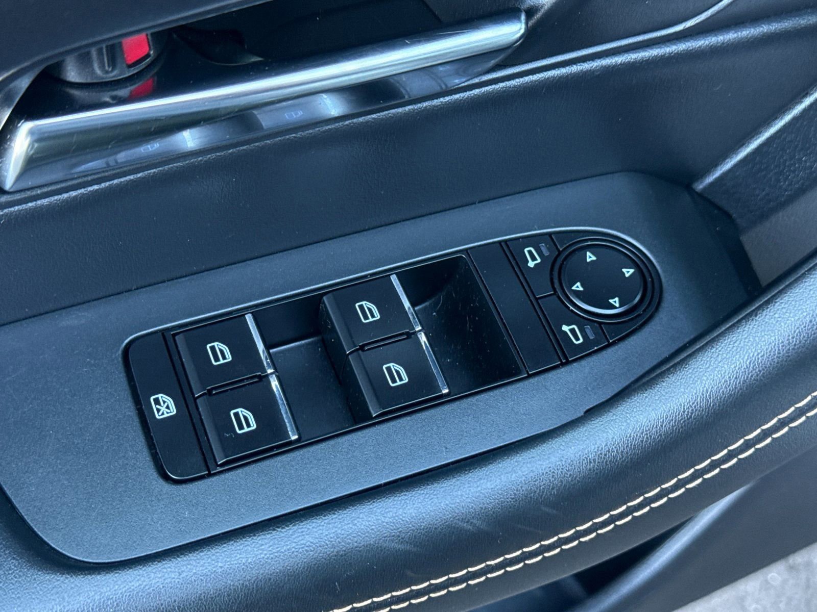 Used 2024 MAZDA CX-90 3.3 Turbo w/ Premium Package image 11