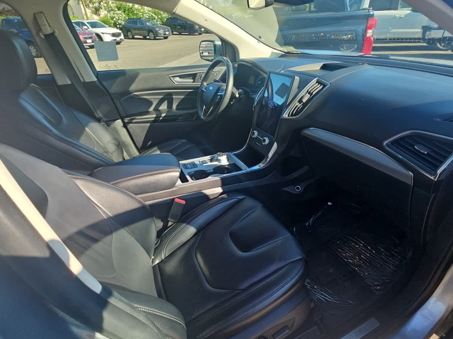 Used 2022 Ford Edge Titanium AWD/4WD image 13