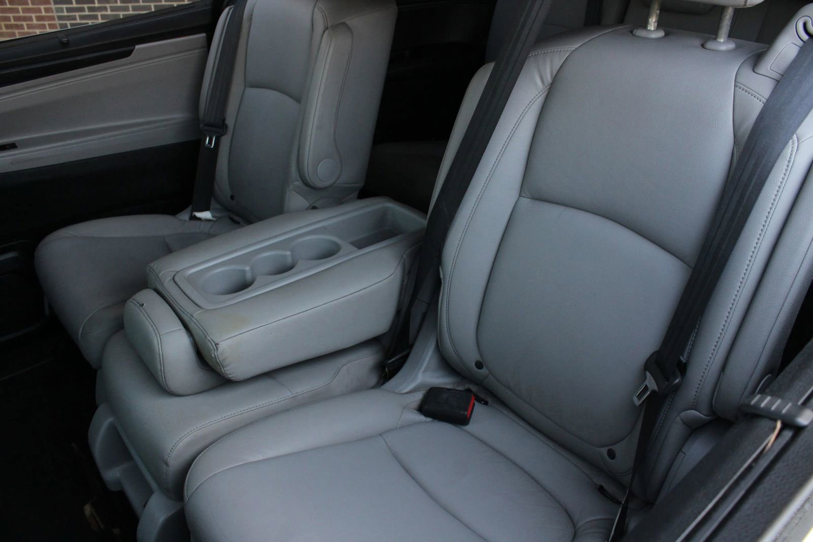 Used 2018 Honda Odyssey EX-L image 32