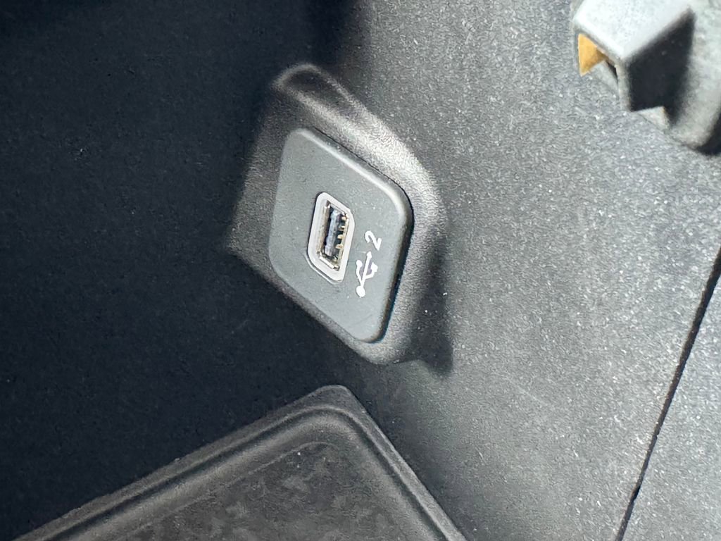 Used 2023 Jeep Wrangler Unlimited Sahara AWD/4WD image 25