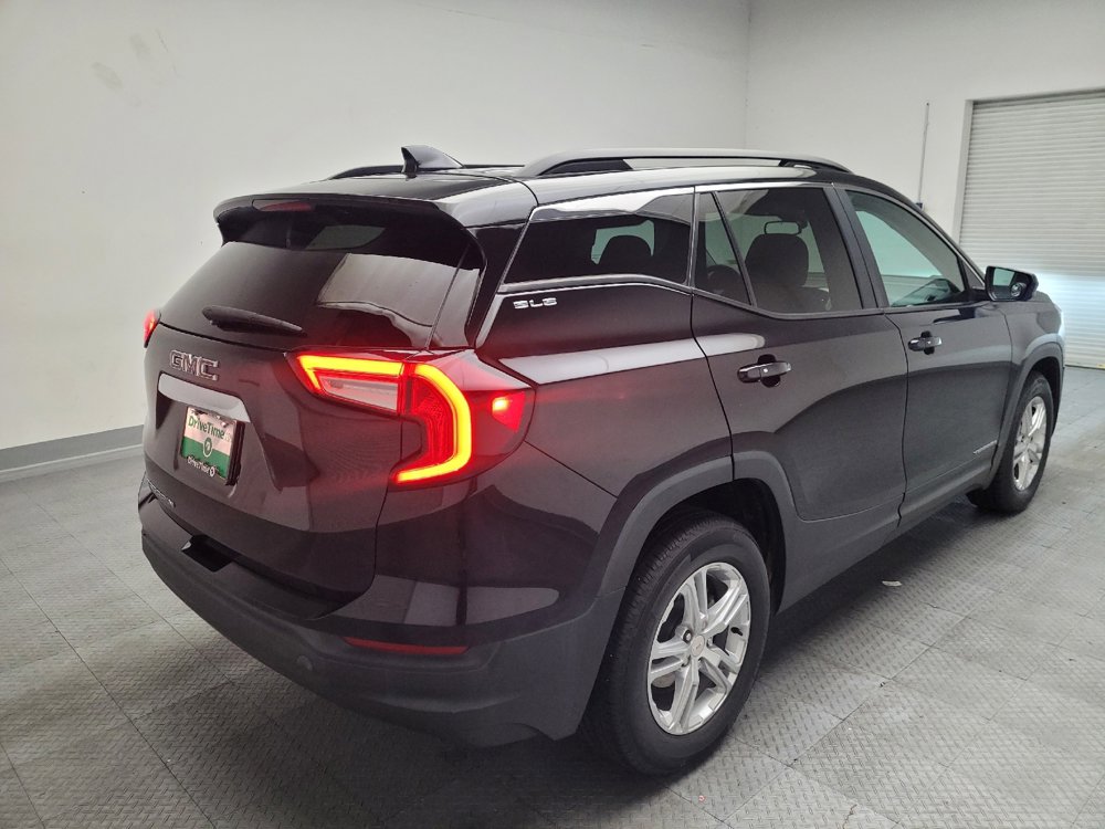 Used 2022 GMC Terrain SLE w/ Driver Convenience Package image 9