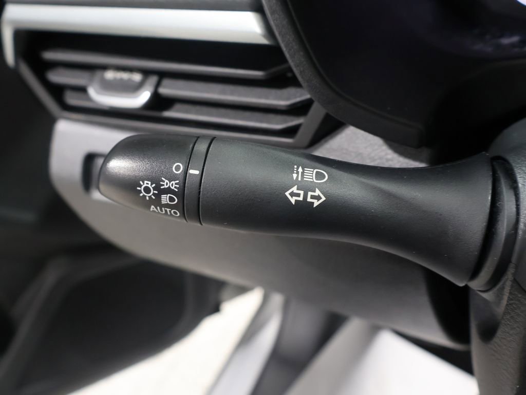 Used 2024 Nissan Altima 2.5 S image 36