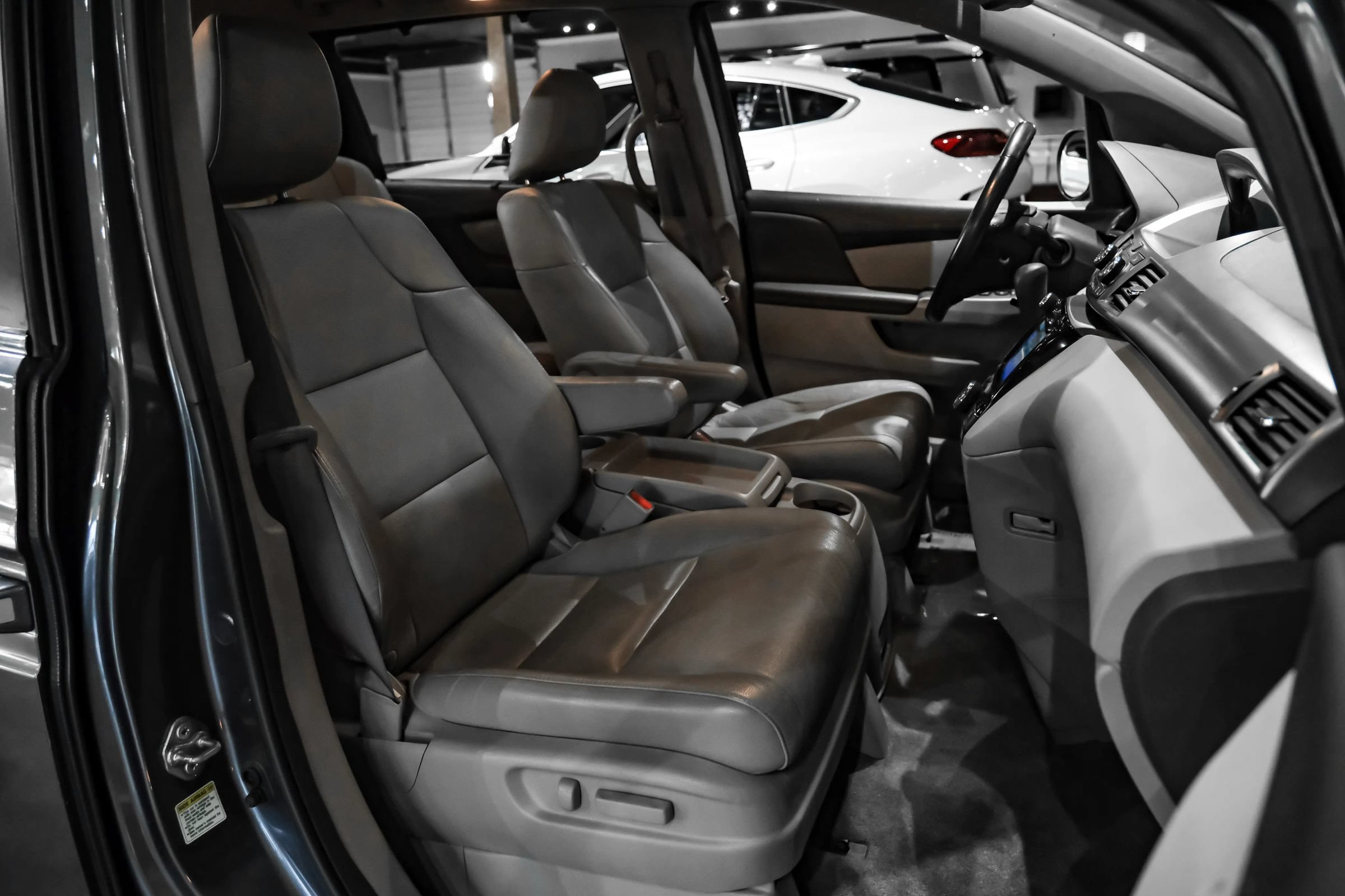 Used 2017 Honda Odyssey EX-L image 32