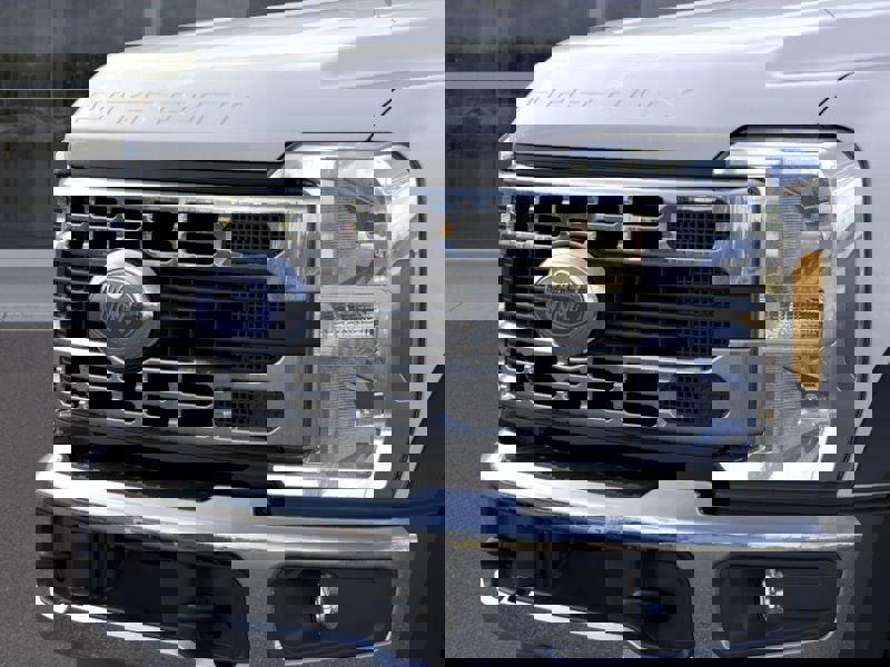 New 2025 Ford F450 XL w/ XL Chrome Package image 17
